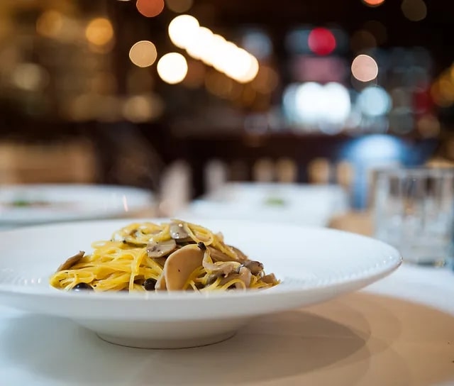 Tagliolini con funghi