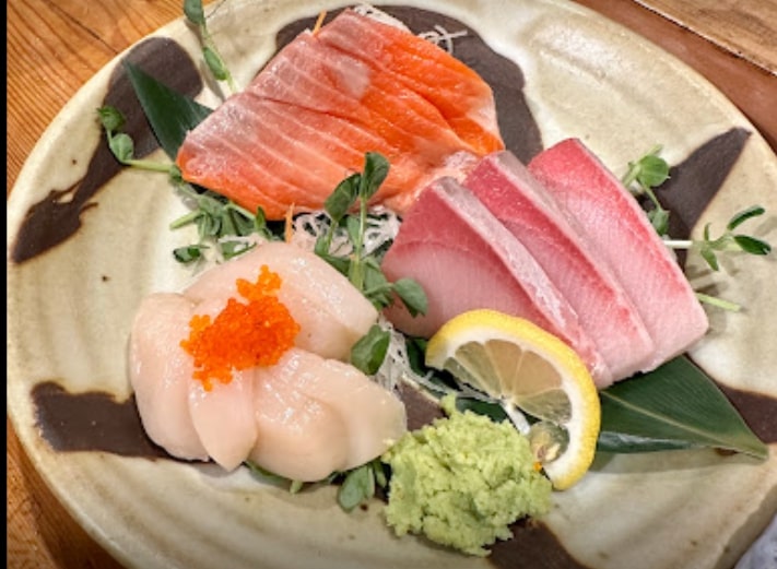 Assorted Sashimi Salad