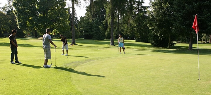 Play Golf at the Stanley Park Pitch & Putt Golf Course