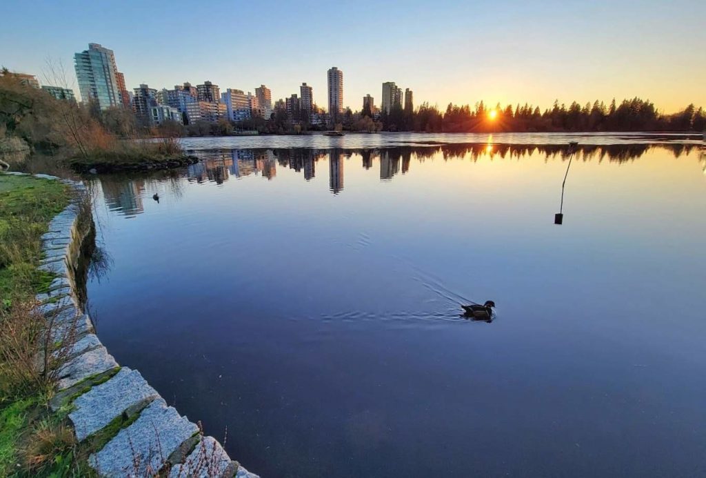 Walk around Lost Lagoon