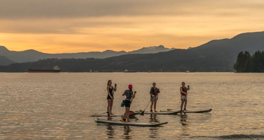 Paddle along the Bay